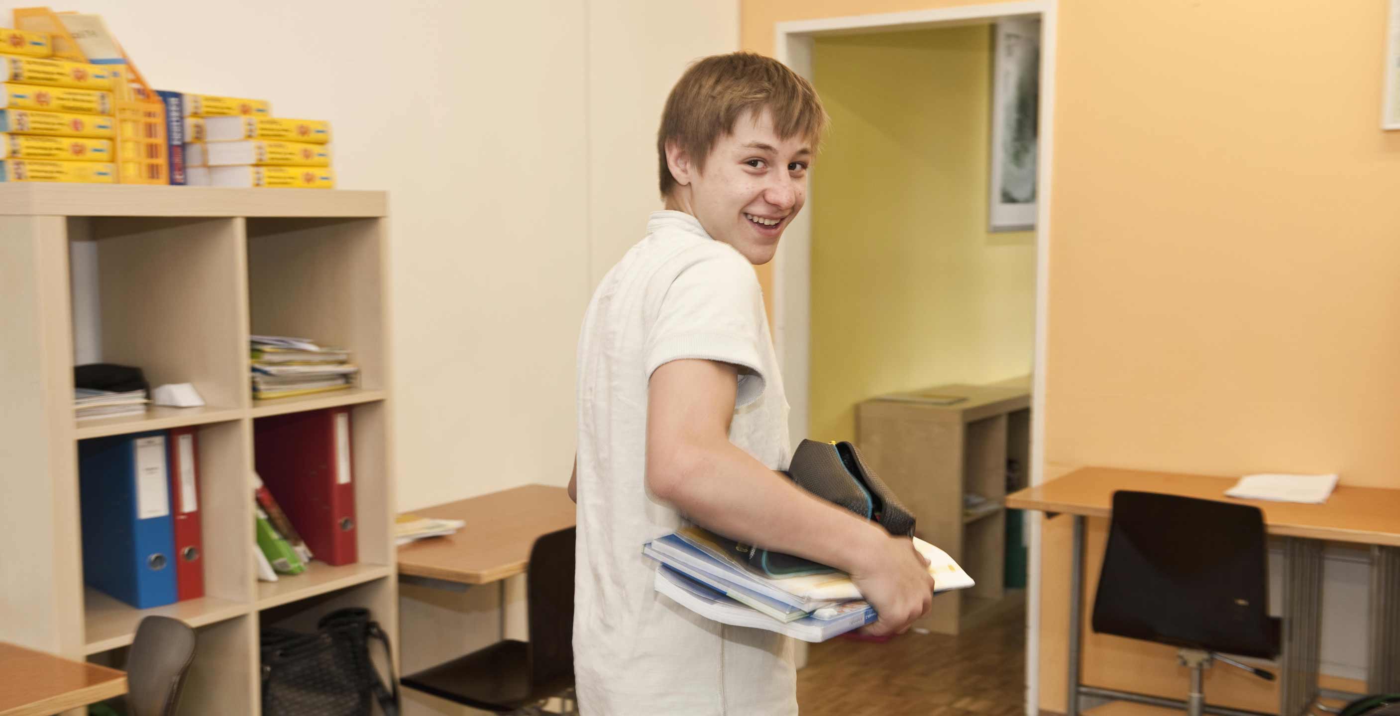 Jugendlichem: Privatschule, Kleinklassen, Sek, Oberstufe